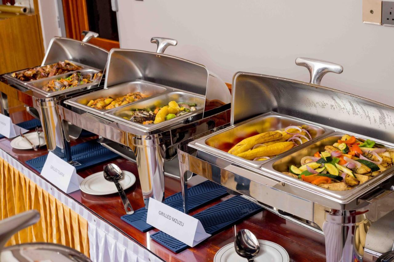 Hadjens Hotel موانزا المظهر الخارجي الصورة