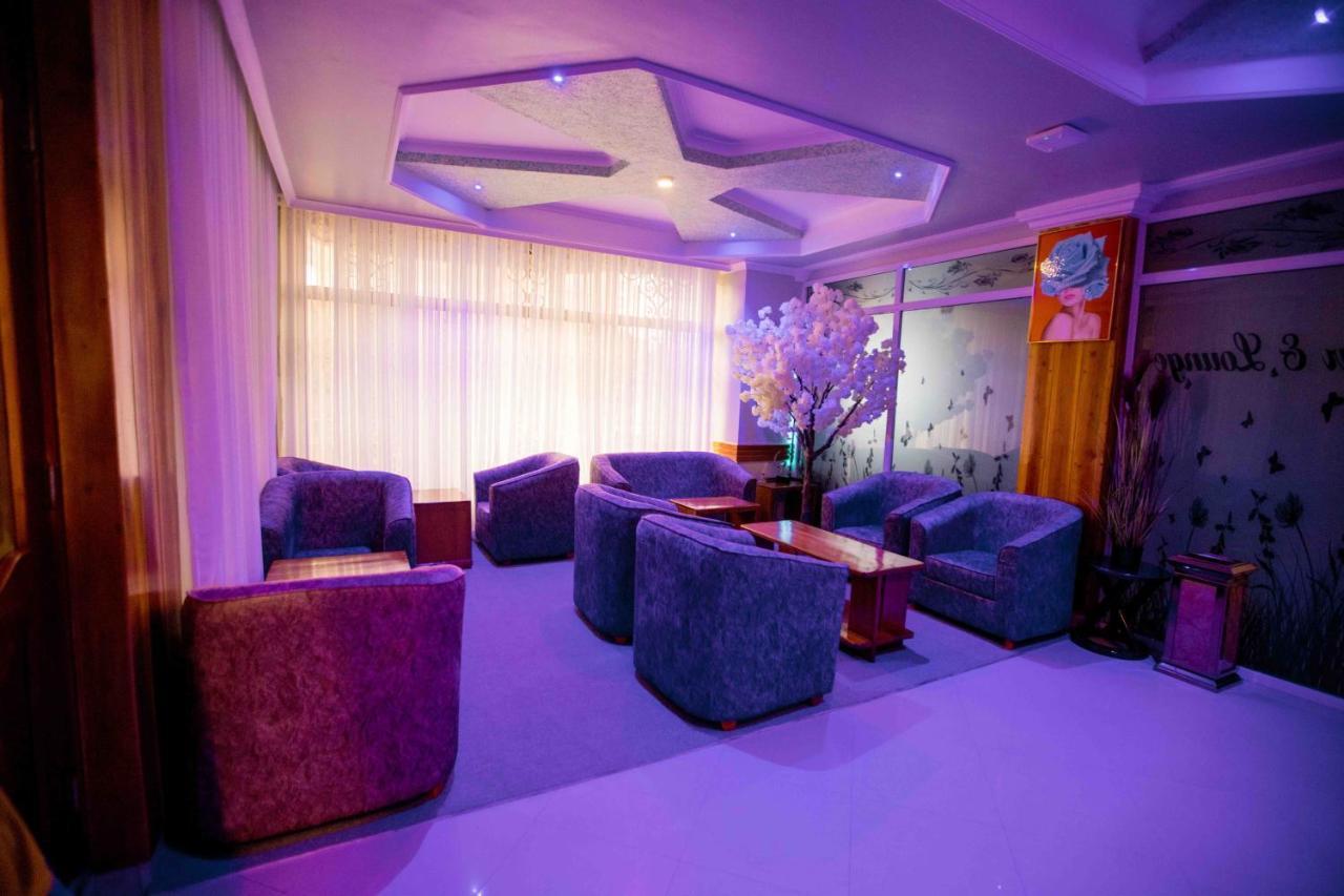Hadjens Hotel موانزا المظهر الخارجي الصورة