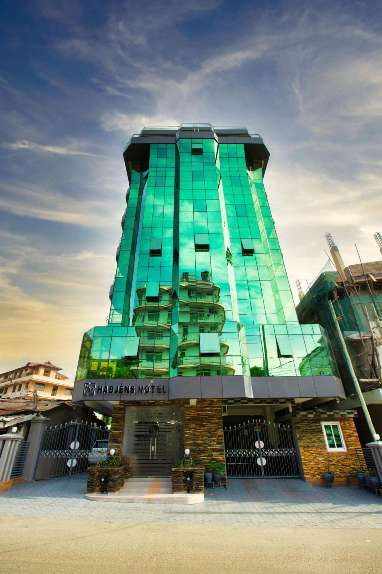 Hadjens Hotel موانزا المظهر الخارجي الصورة